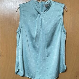 Chic Sleeveless Light Blue Blouse